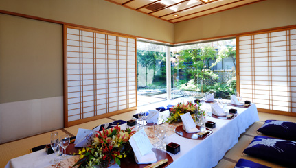 日本庭園を望むお部屋で、ご家族と大切な時間を